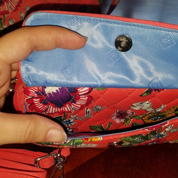 Vera  Bradley All in One Wallet and Crossbody - Picture 2 of 3